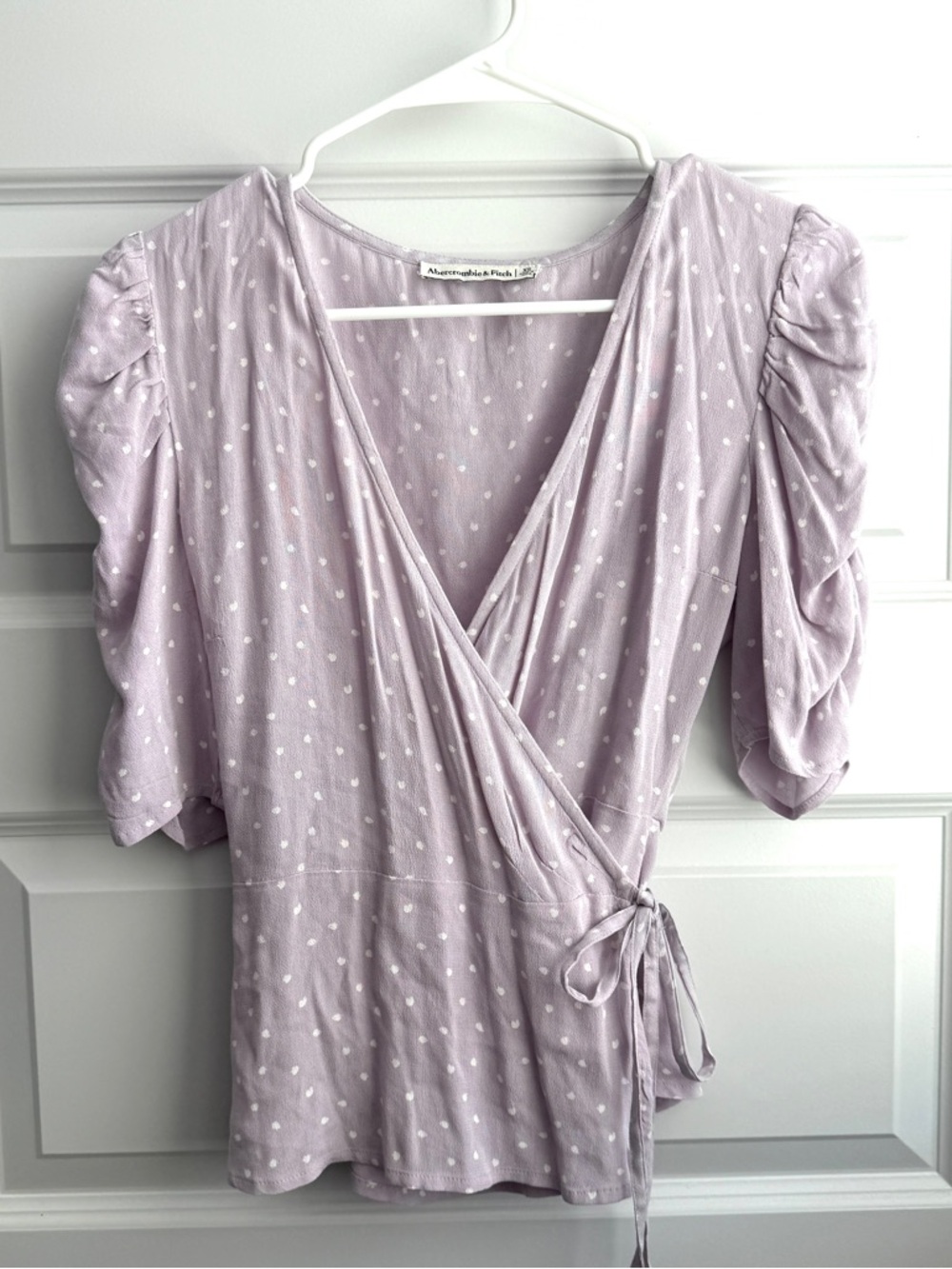 Abercrombie & Fitch Lavender Polka Dot Wrap Top XS – Puff Sleeve Peplum Blouse